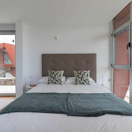 Calm Ocean Views By Infinity Summer Villa